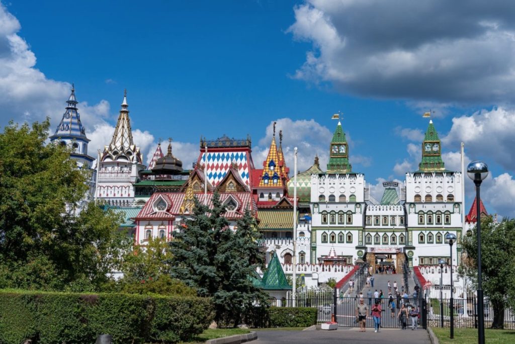 Izmaylovo Kremlin and souvenirs market